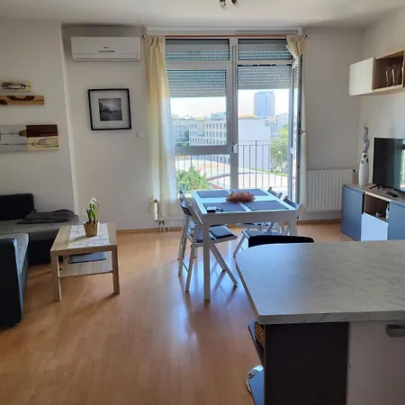 In Budapest, Buda Part With Great Views! Totally Renovated -wifi Available Apartament Budapeszt
